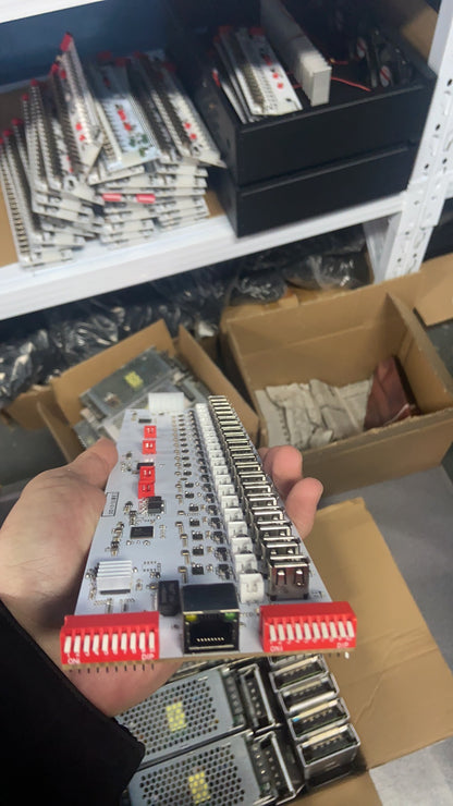 Mobile Phone Group Control Equipment Motherboard Ethernet / WIFI Connection Independent Switch Fan Adjustable Supports USB / OTG